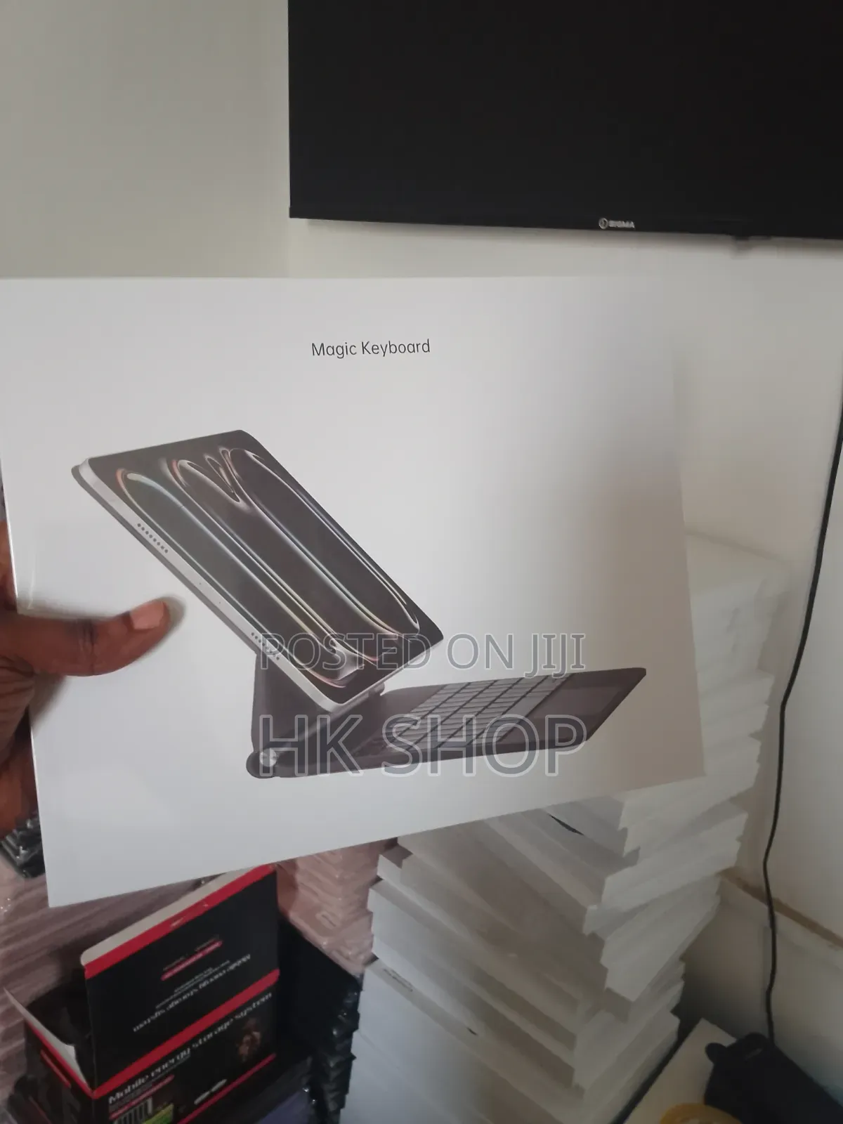 Magic Keyboard for Apple iPad Pro 12.9 and Air 13