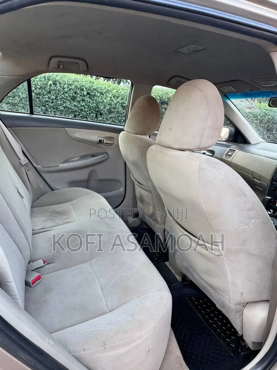Toyota Corolla LE 4dr Sedan (1.8L 4cyl 4A) 2010 Gold