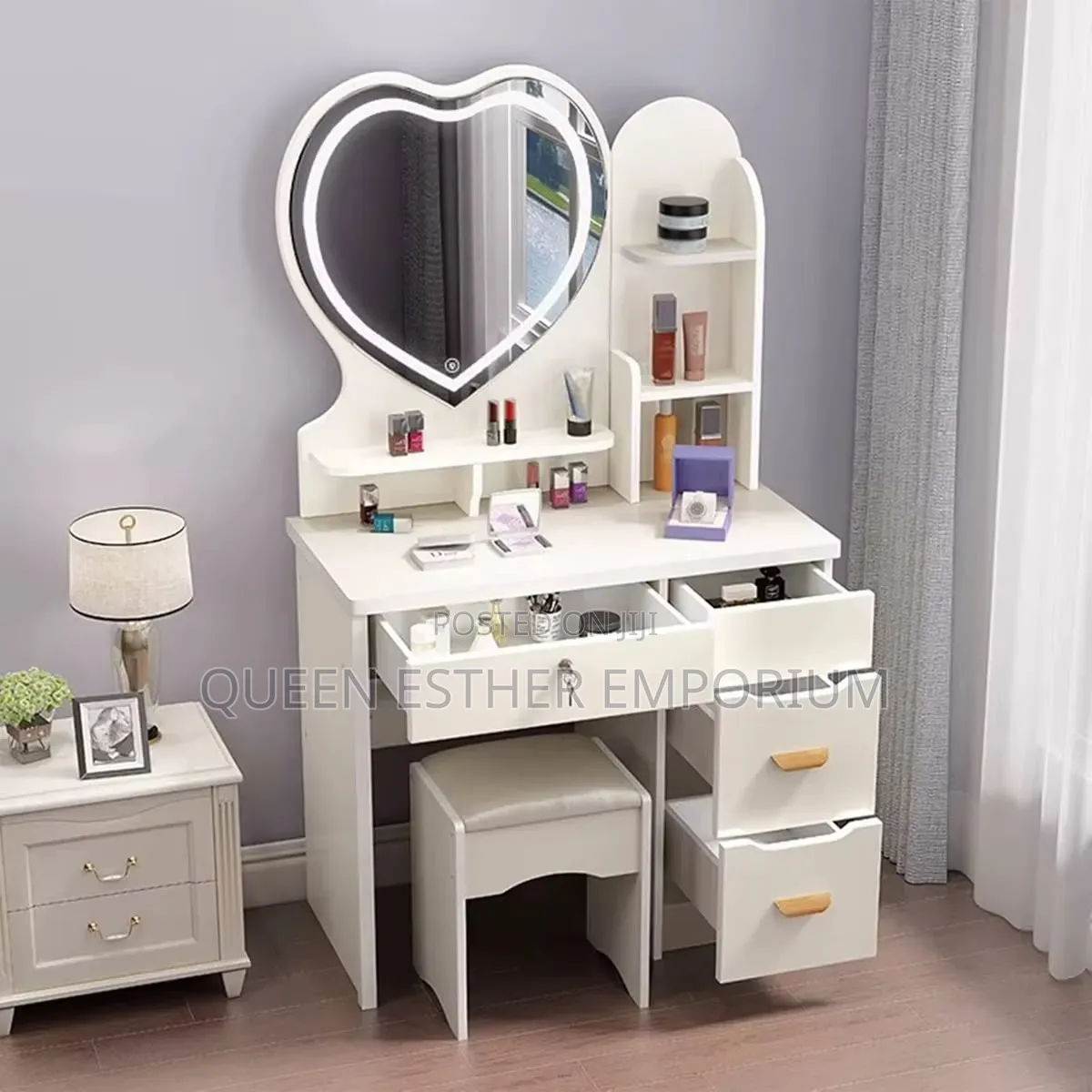 Vintage Dressing Mirror With Love LED