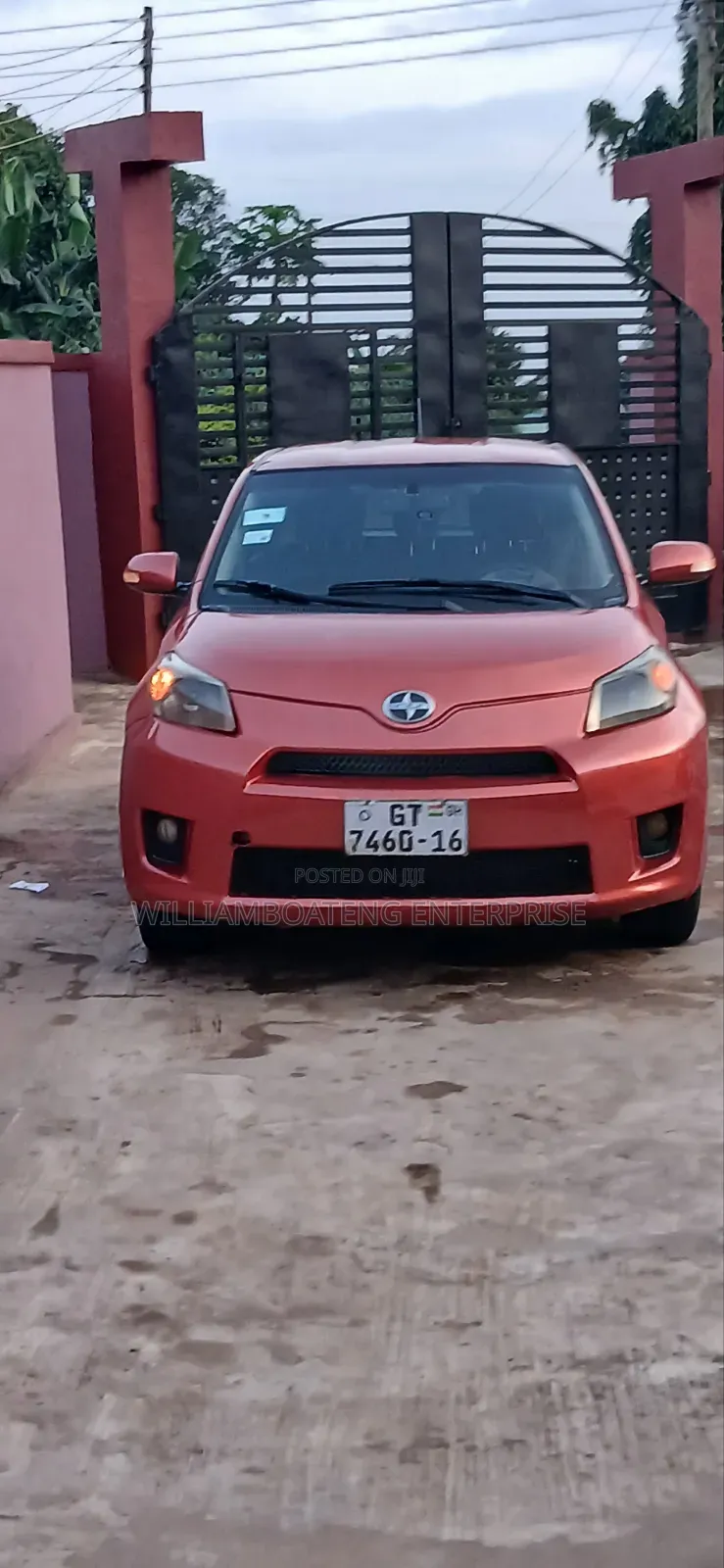 Scion xD Base 2010 Brown