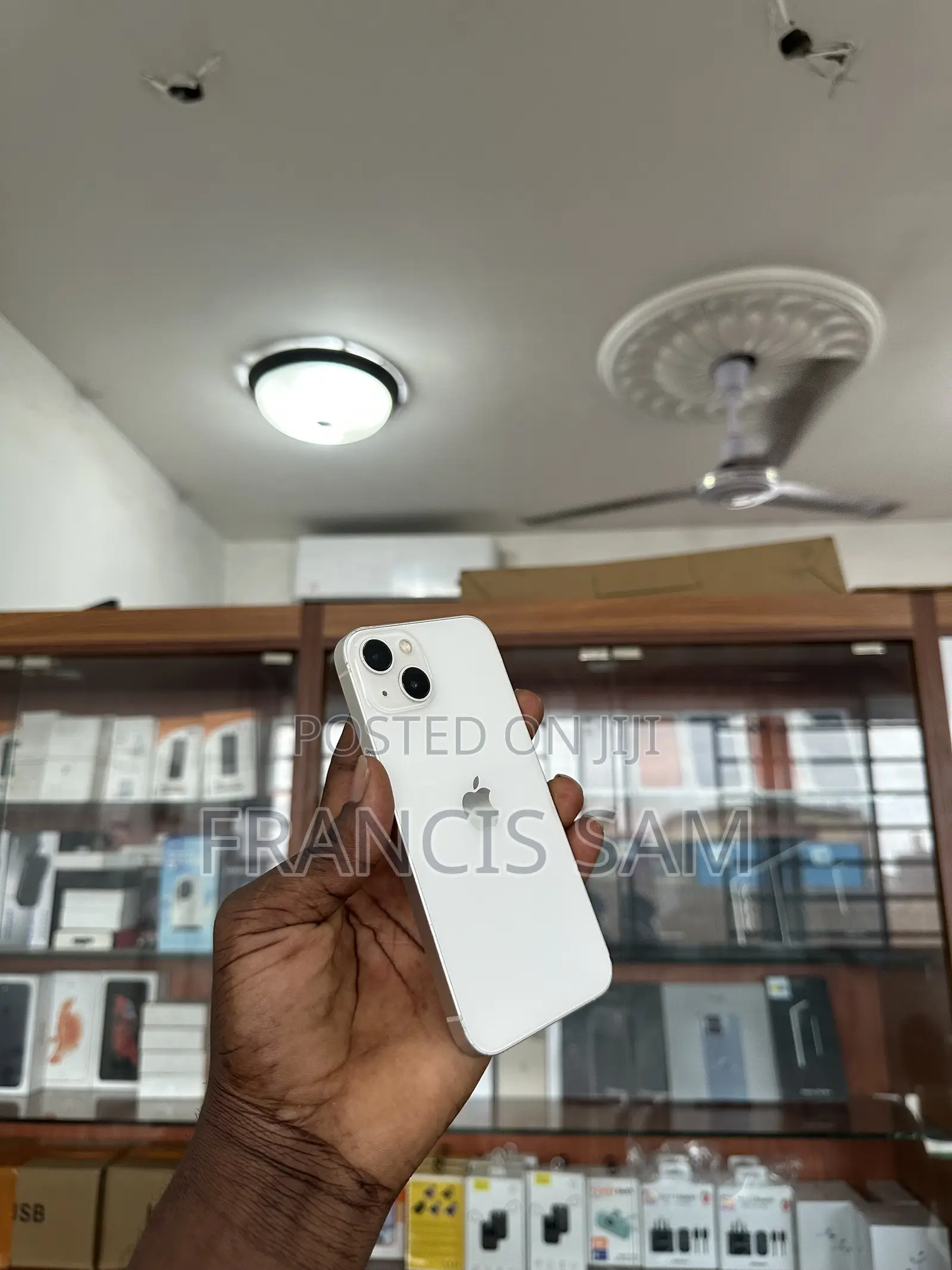 Apple iPhone 13 256 GB White