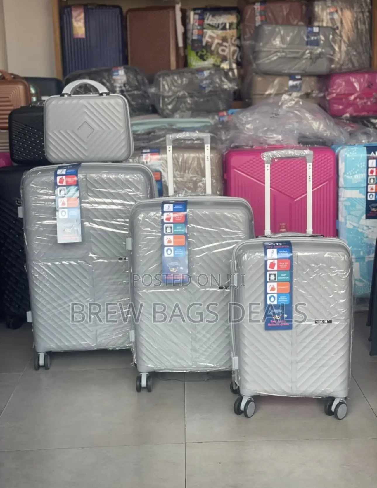 Premium Quality Ak 4set Silicon Anticrack Unbreakable Traveling Bag.