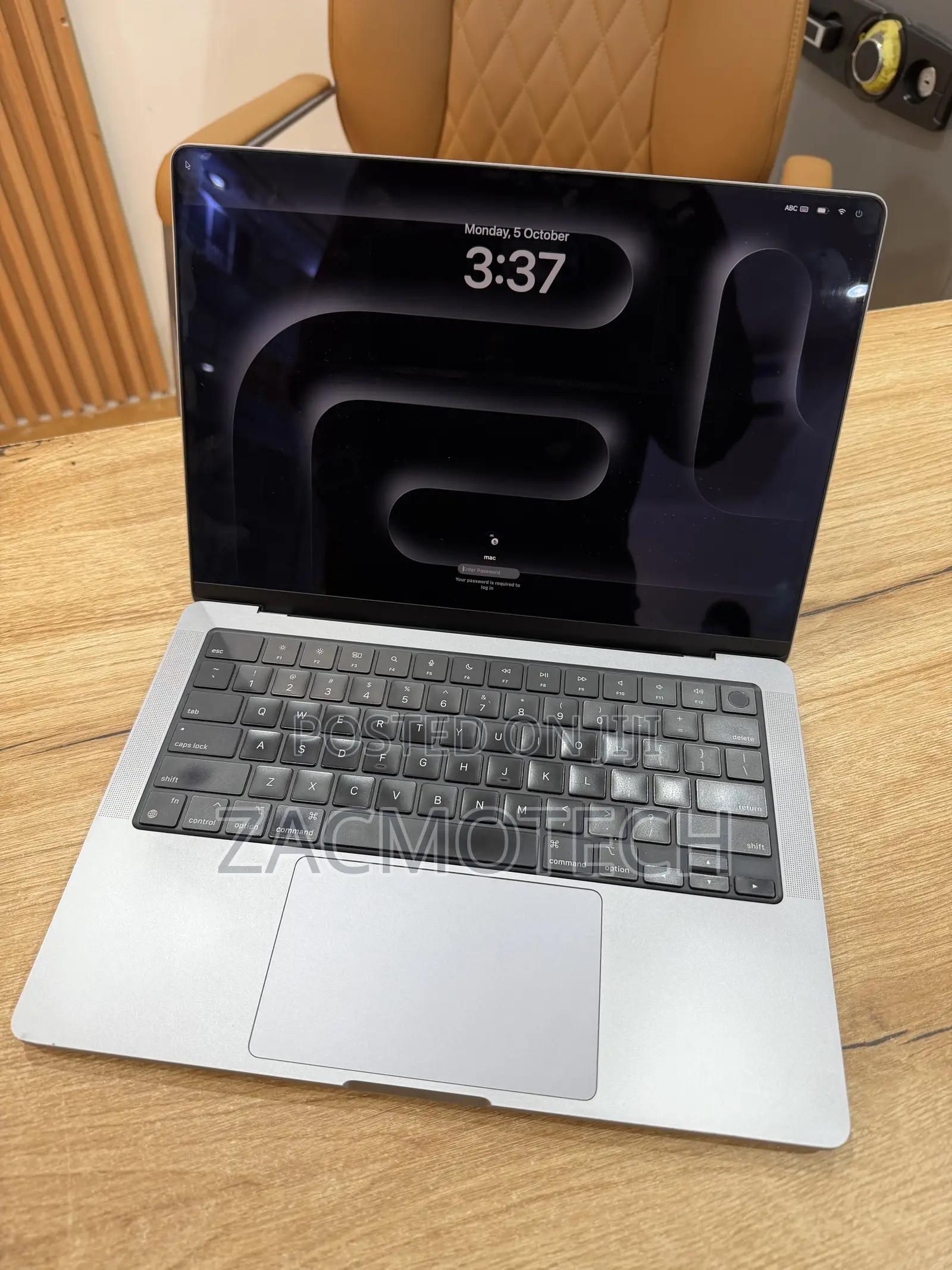 Laptop Apple MacBook Pro 2021 M1 16GB Apple M1 SSD 512GB