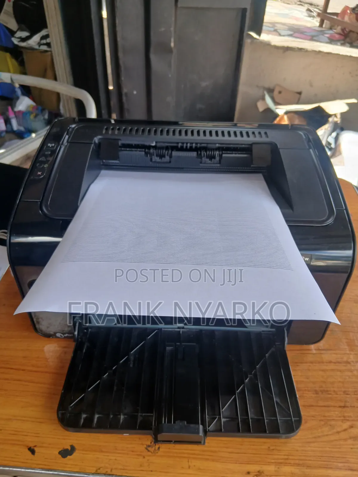 HP P1102 W