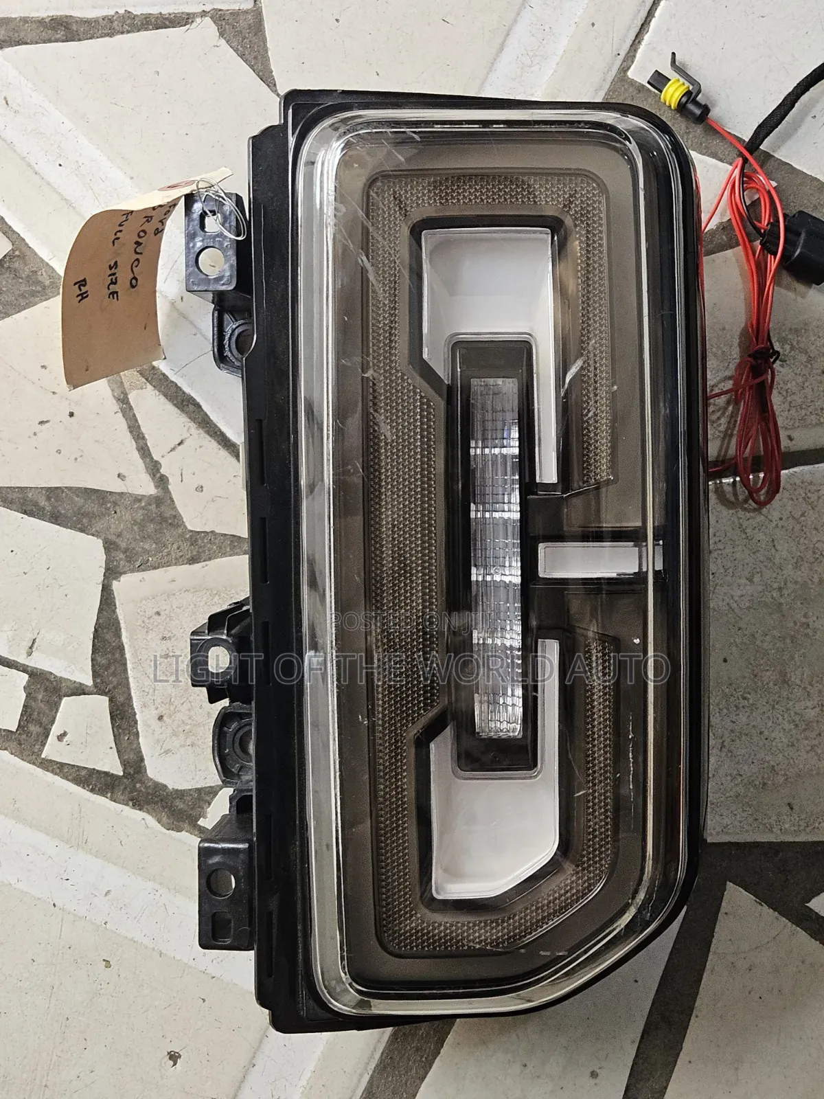 Bronco 22 Taillights Right Side Led Available