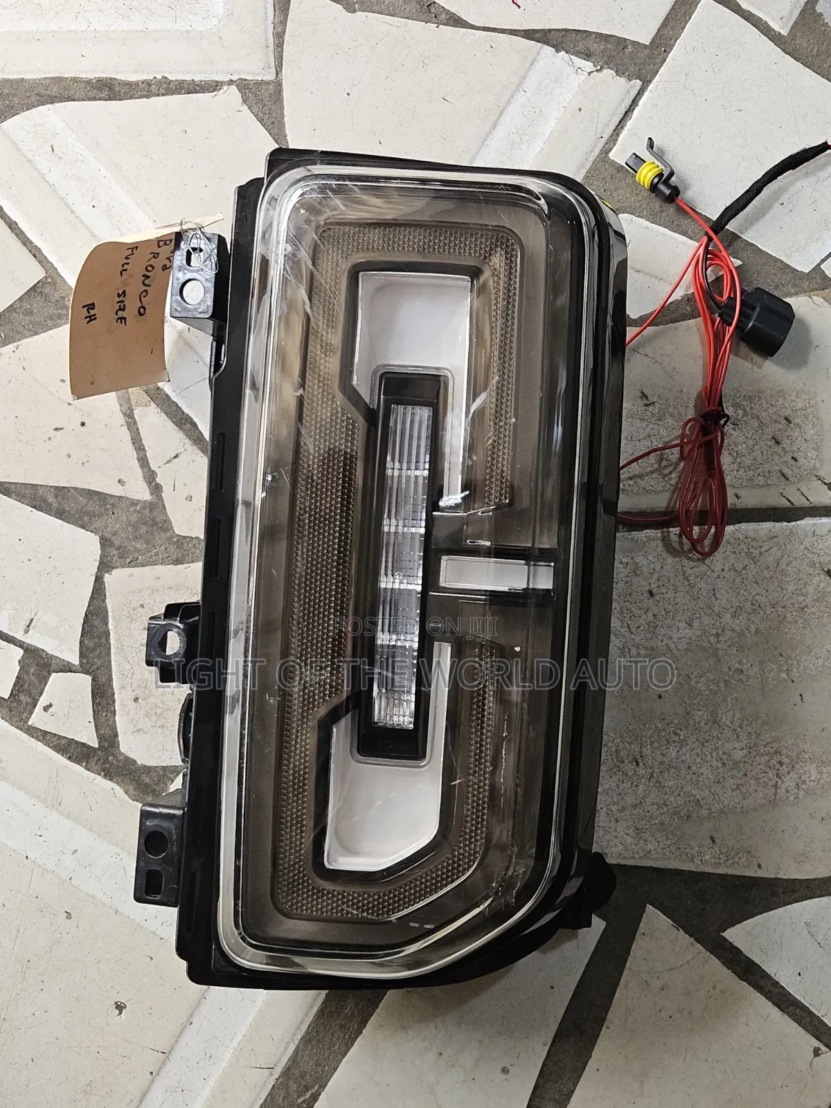 Bronco 22 Taillights Right Side Led Available