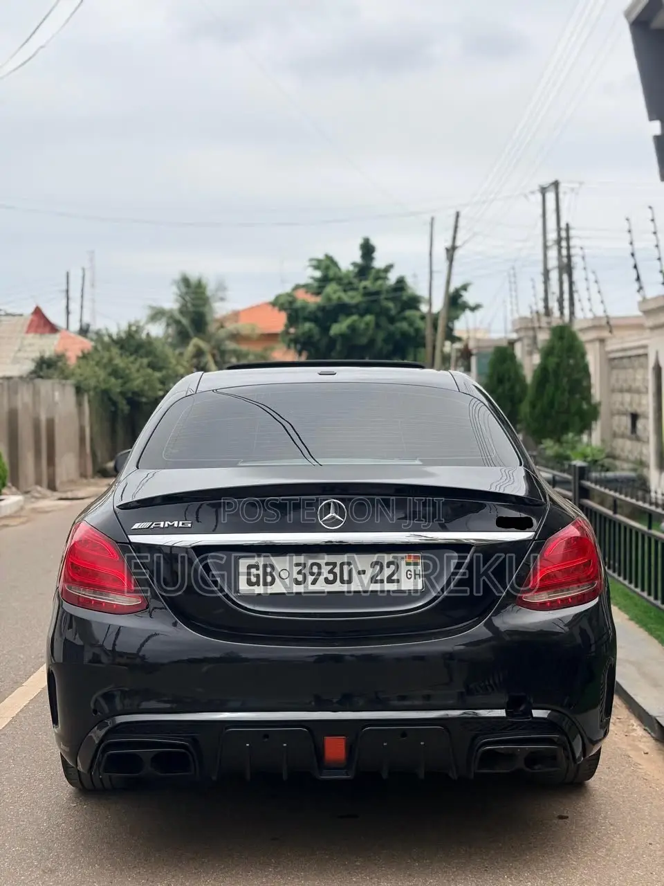 Mercedes-Benz C300 2016 Blue