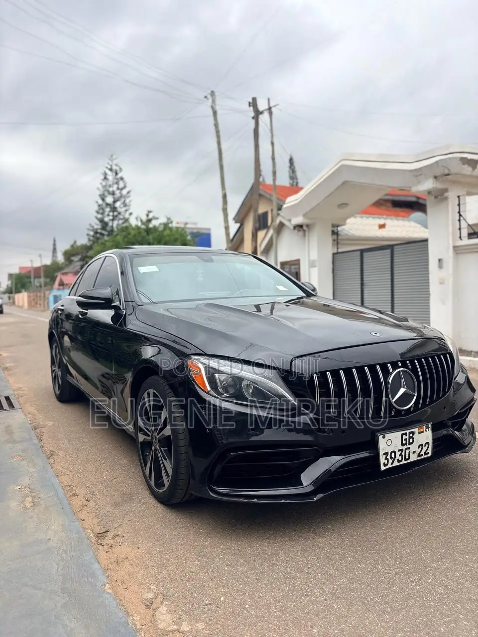 Mercedes-Benz C300 2016 Blue