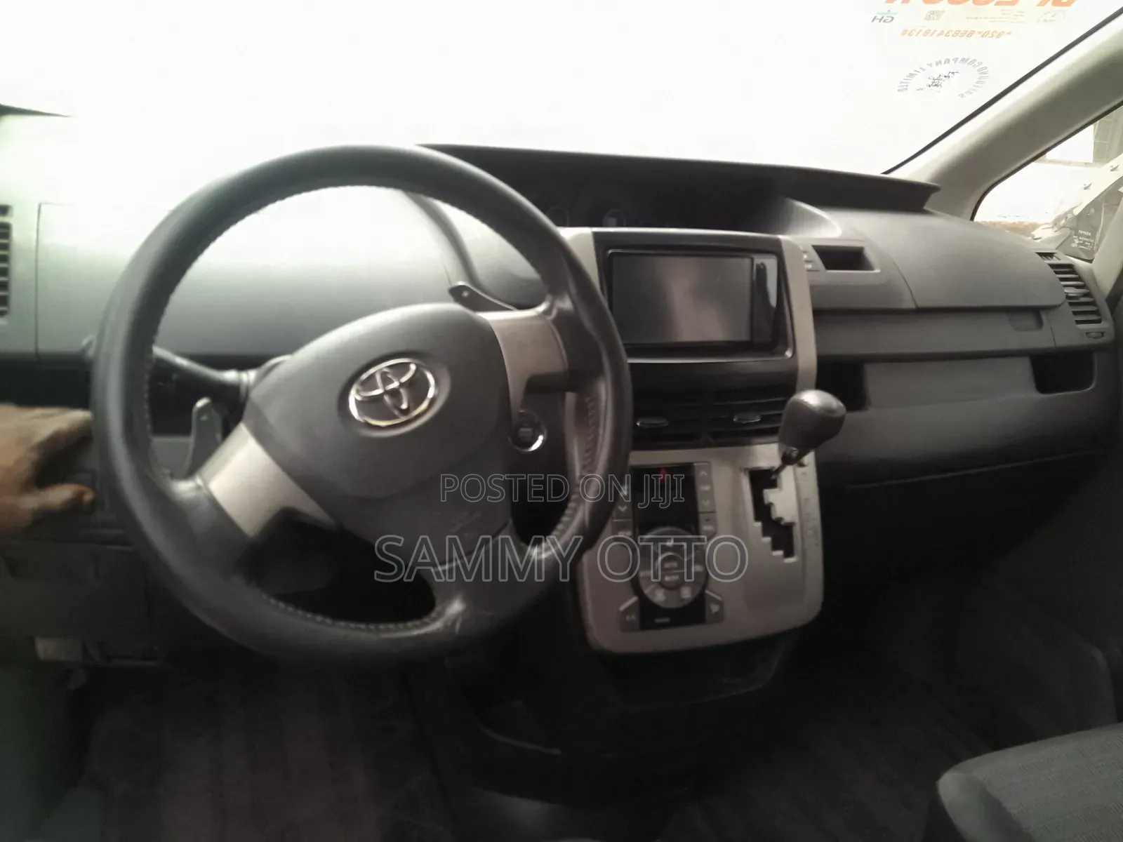 Toyota Voxy 2012 Black