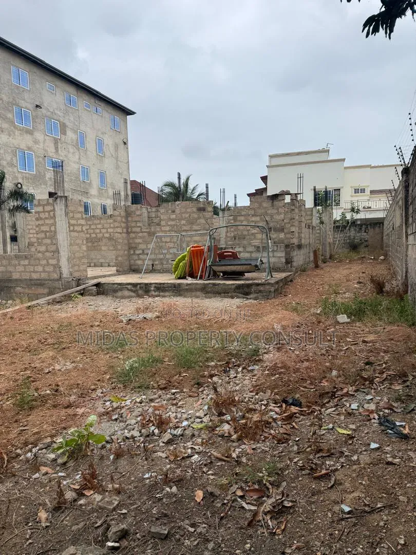 Secured One Plot for Sale at Tseaddo