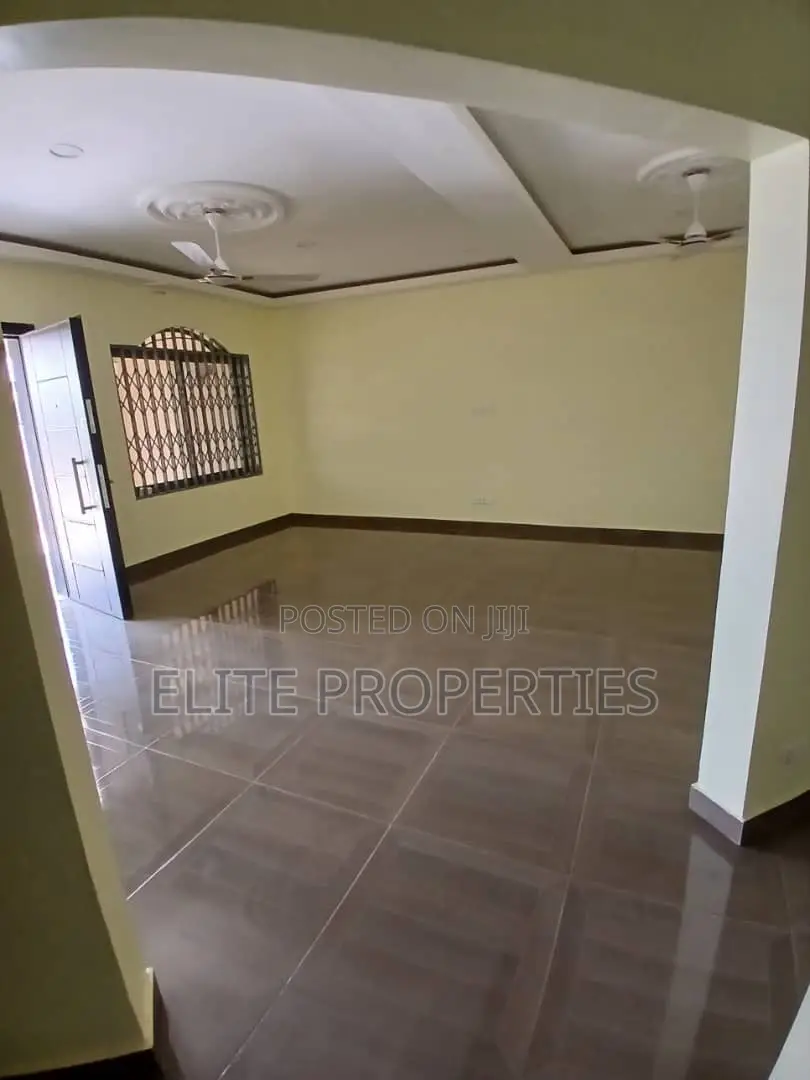 2bdrm House in Community 25 Savanna for rent