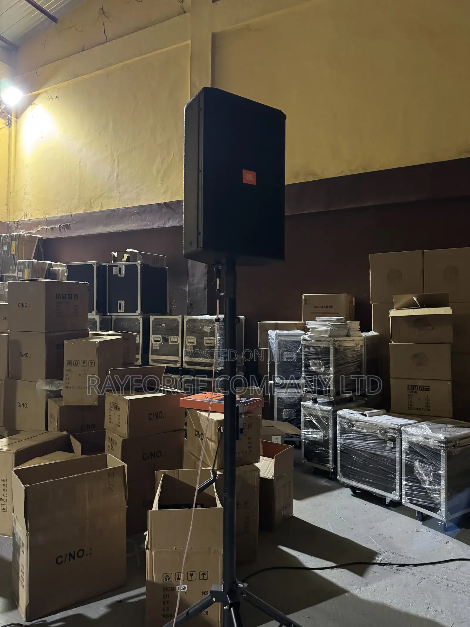 3-Meter Hand Crank and Stereo