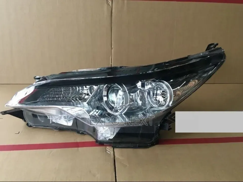 Toyota Fortuner (2016–2020) Headlights Halogen