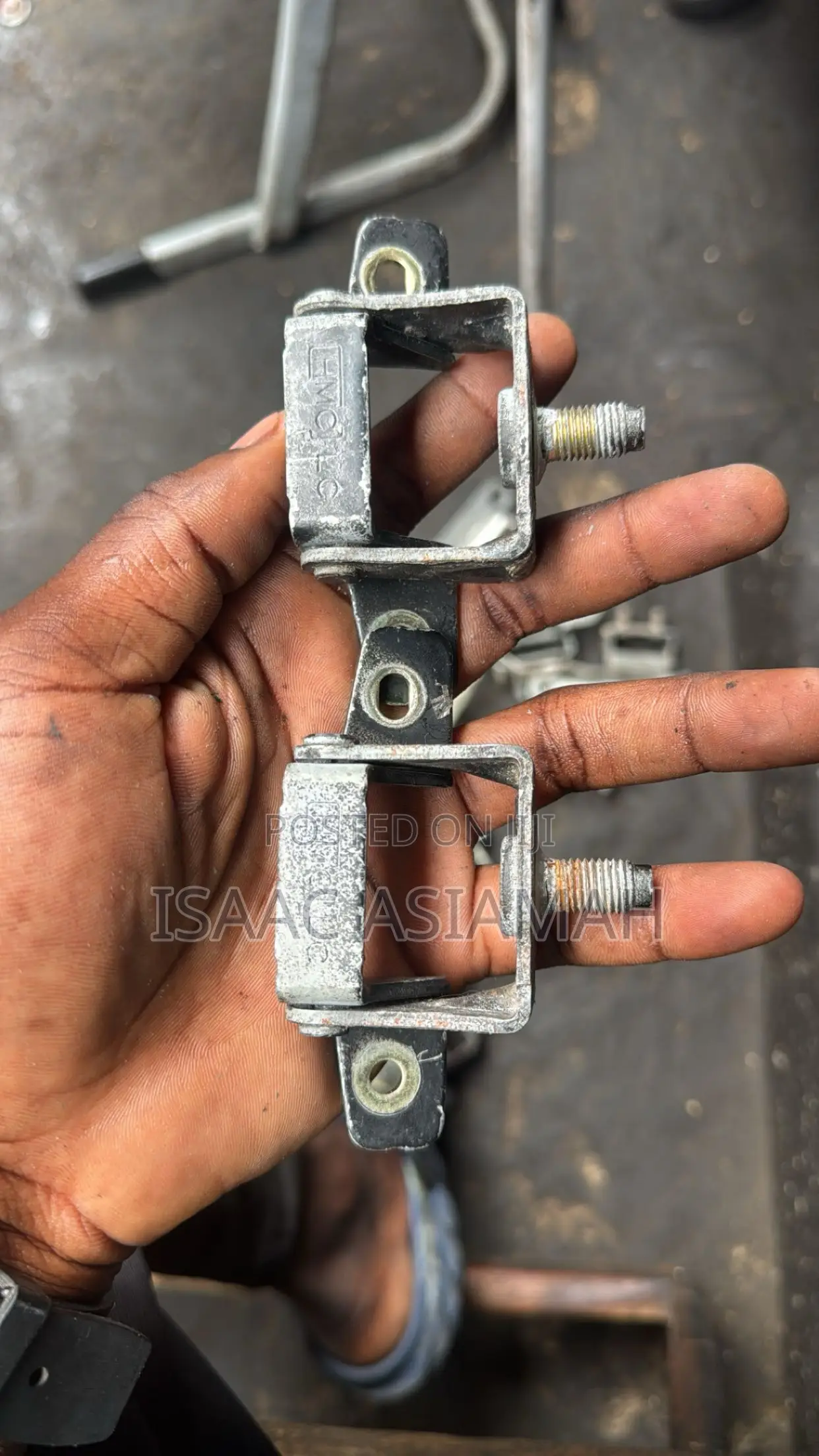 Nissan Juke 2010,2011,2012,2013,2014,2015,2016,2017,2018 Boot Hinge