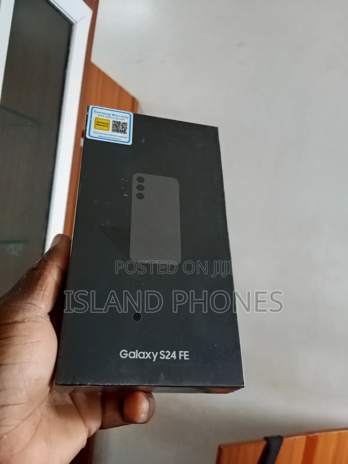 New Samsung Galaxy S24 FE 128 GB Black