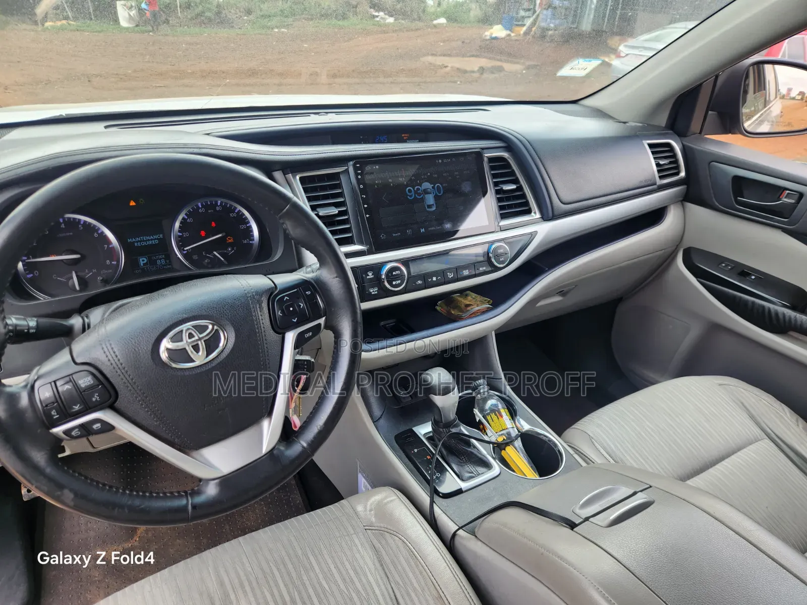 Toyota Highlander XLE V6 4x2 (3.5L 6cyl 6A) 2016 Gray