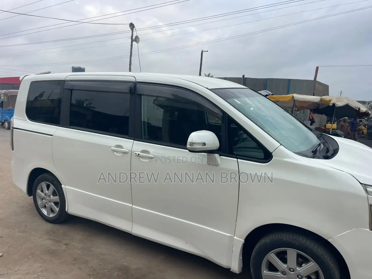 Toyota Voxy 2010 White