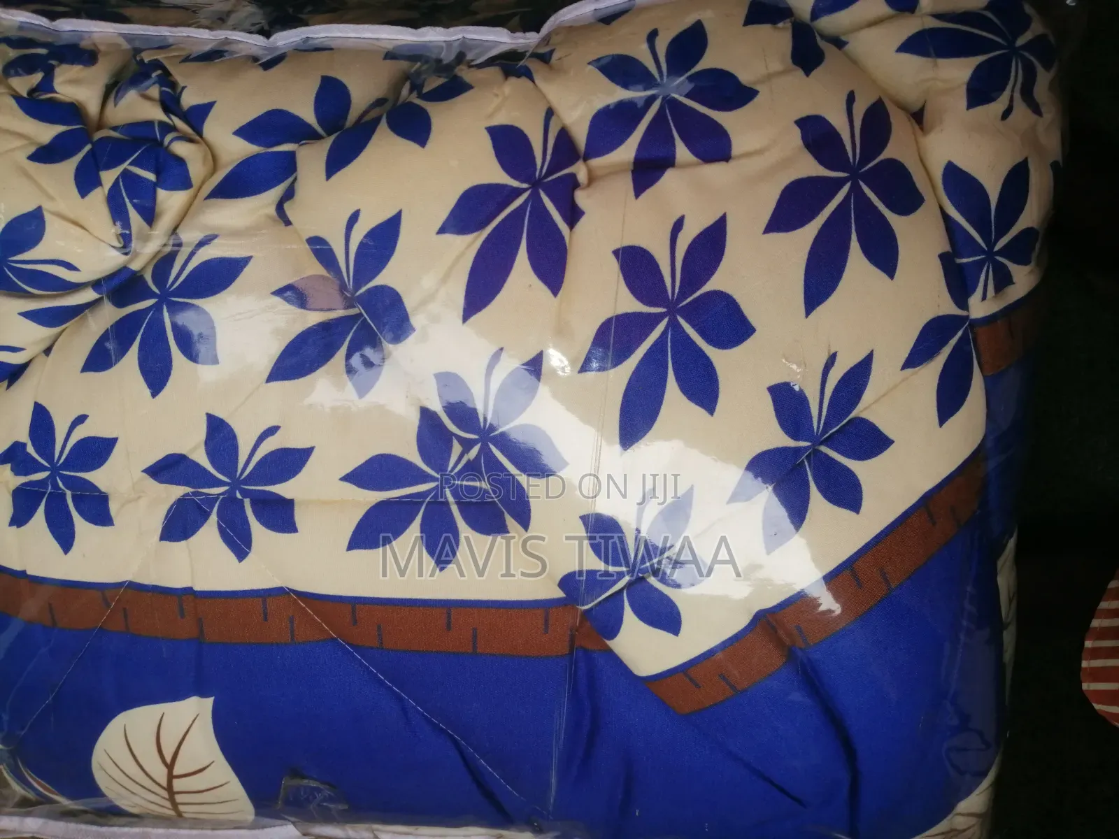 Quality 2in1 Duvet and Bedsheets With Two Pillow Case