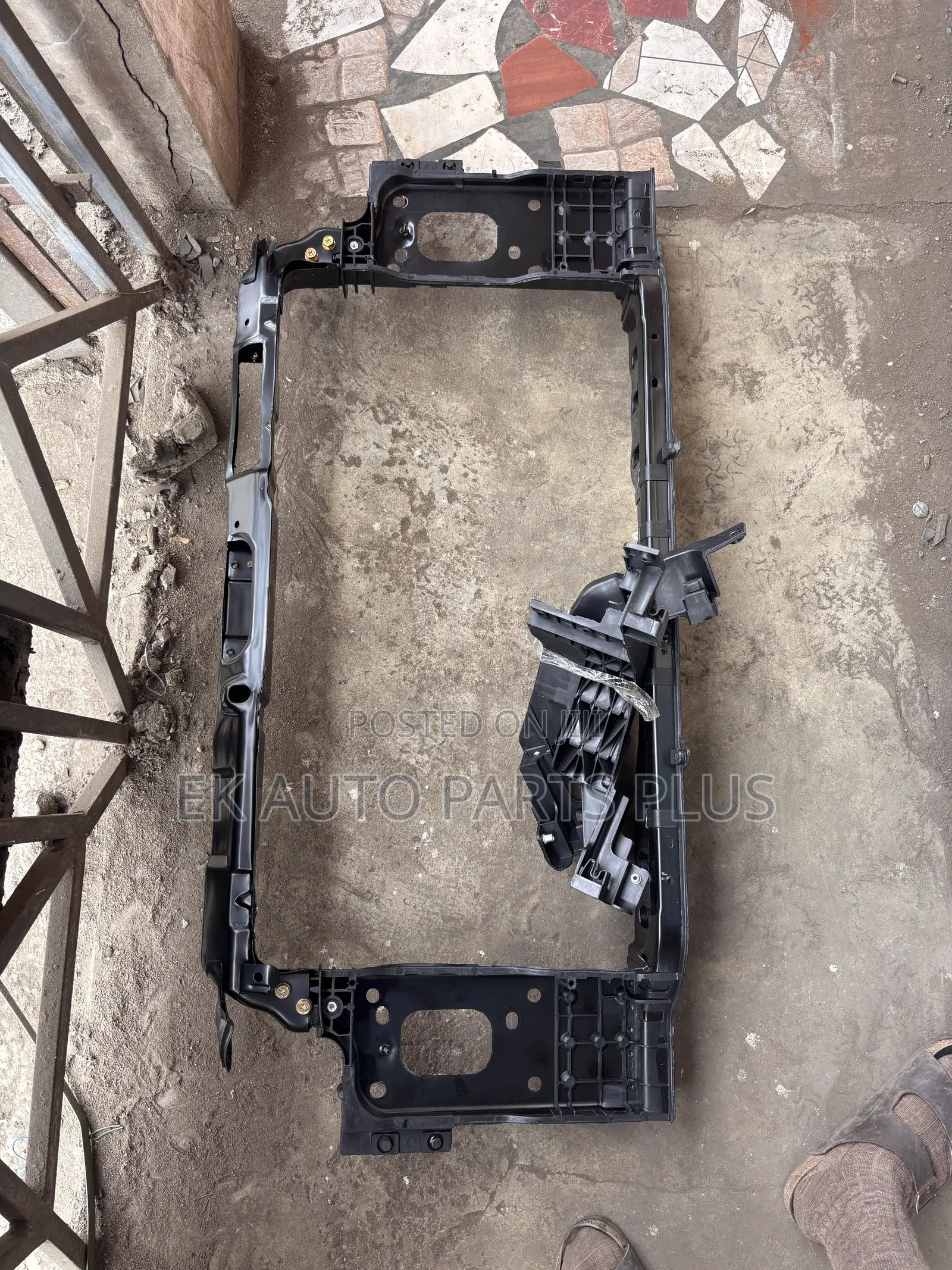 Hyundai Elantra Radiator Support 2011 2012 2013 2014 2015