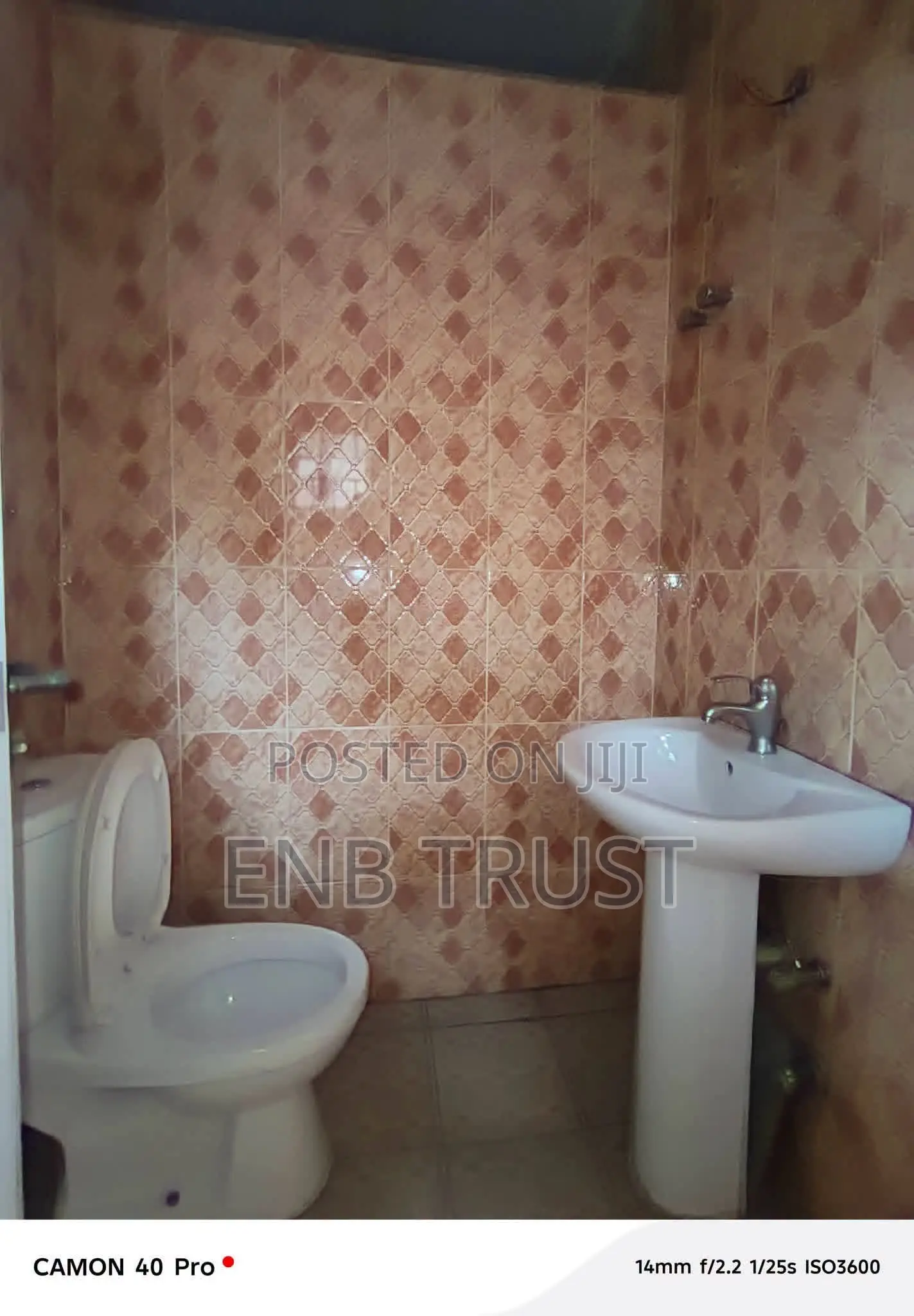 3bdrm Apartment in Ablekuma, CP for rent