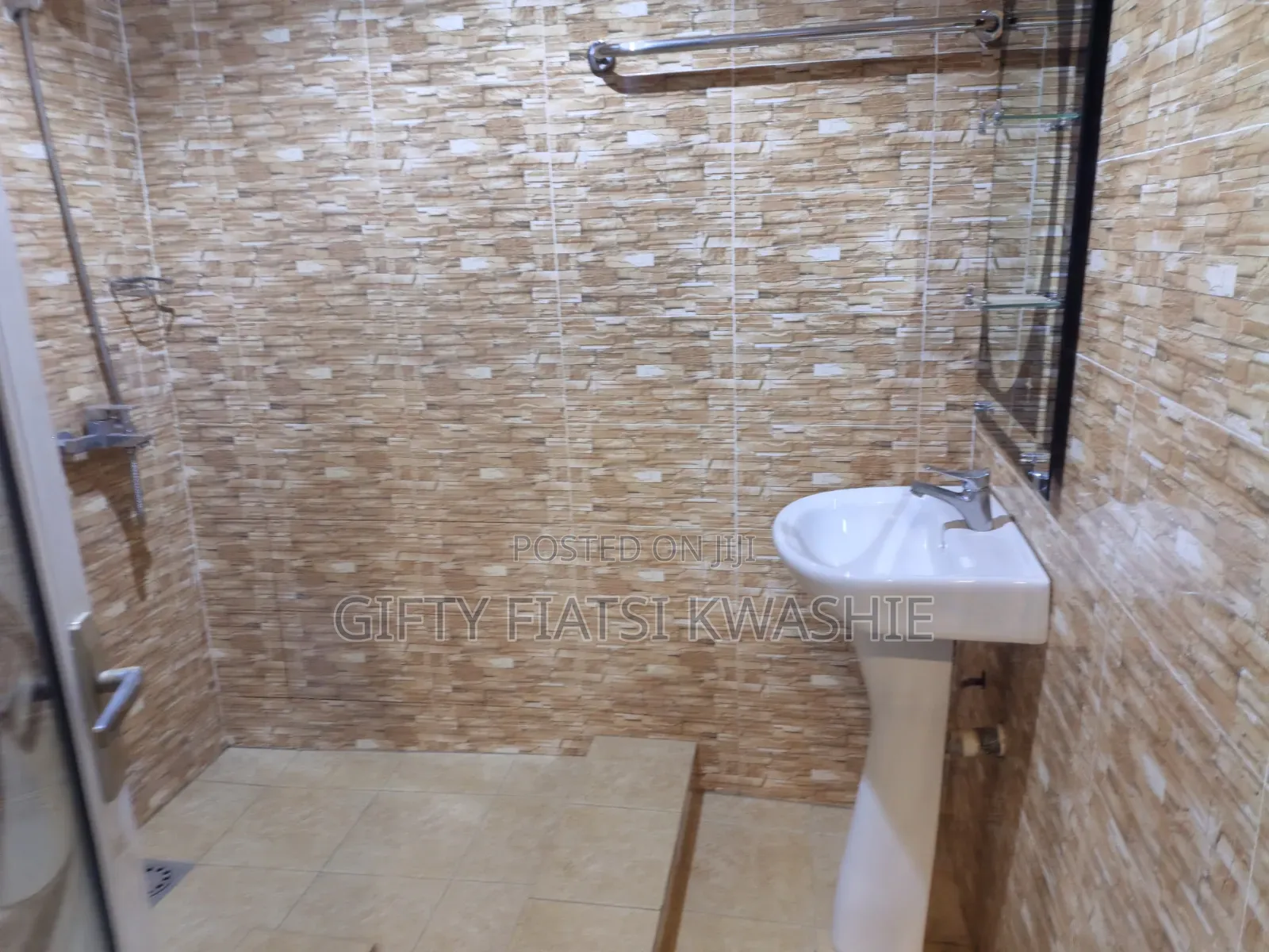 2bdrm Apartment in Atasomanso, Kumasi Metropolitan for rent