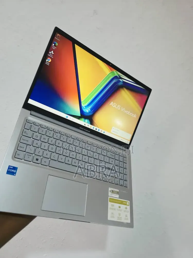 Laptop Asus Vivobook 15 8GB Intel Core i5 SSD 512GB