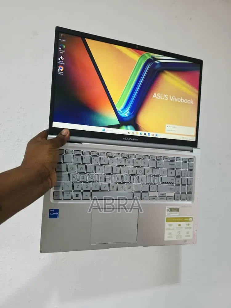 Laptop Asus Vivobook 15 8GB Intel Core i5 SSD 512GB