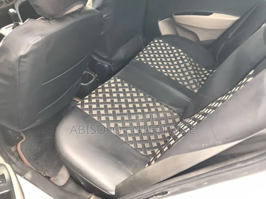 Hyundai Xcent 2015 White