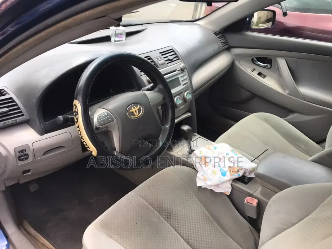 Toyota Camry 2012 Blue