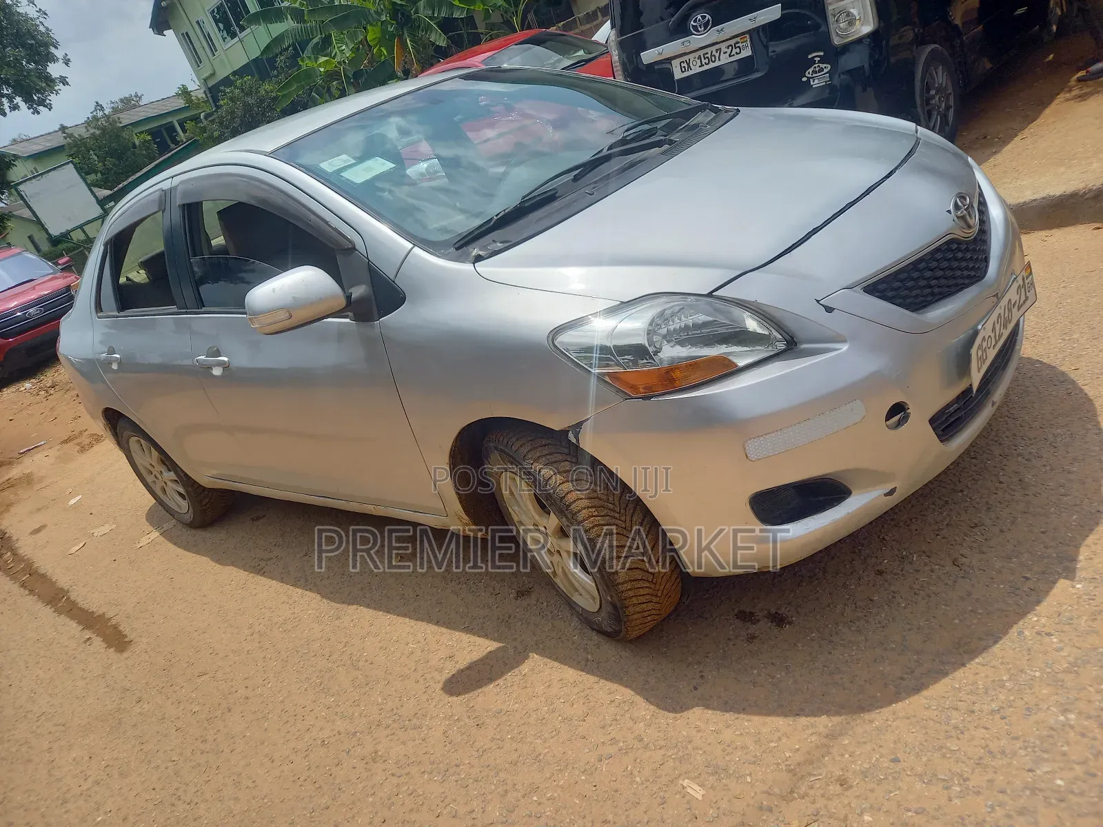 Toyota Belta 2010 Silver