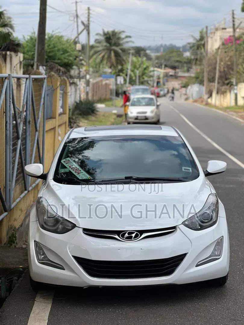 Hyundai Elantra SE 4dr Sedan (1.8L 4cyl 6A) 2015 White