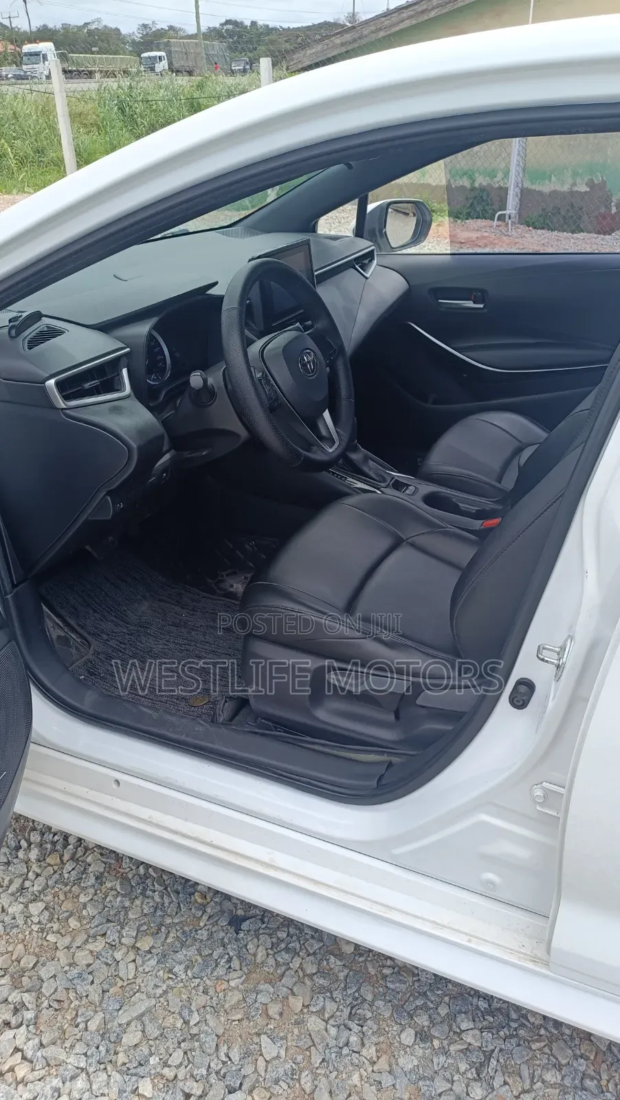 Toyota Levin Hybrid Luxury 2022 White