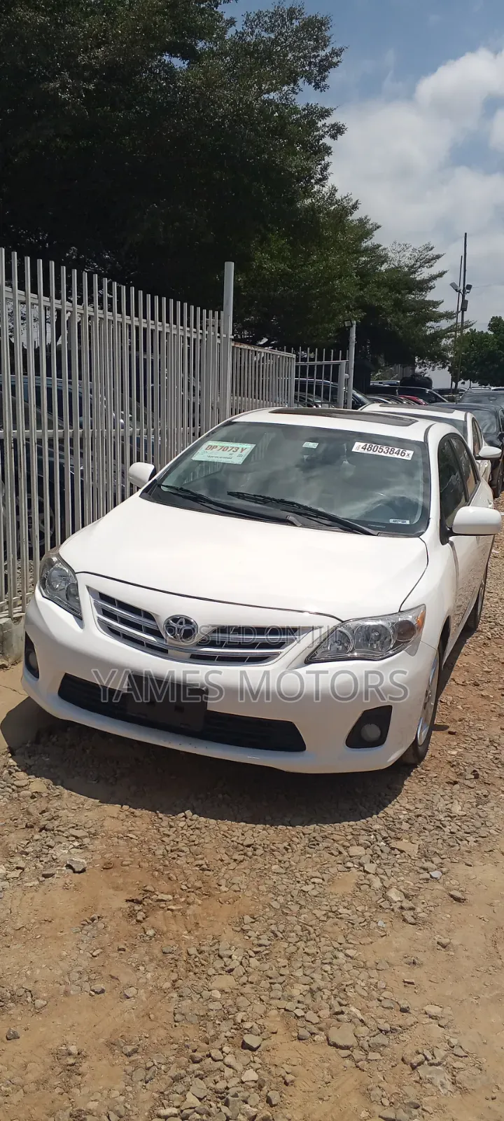 Toyota Corolla LE Special Edition 4dr Sedan (1.8L 4cyl 4A) 2013 White