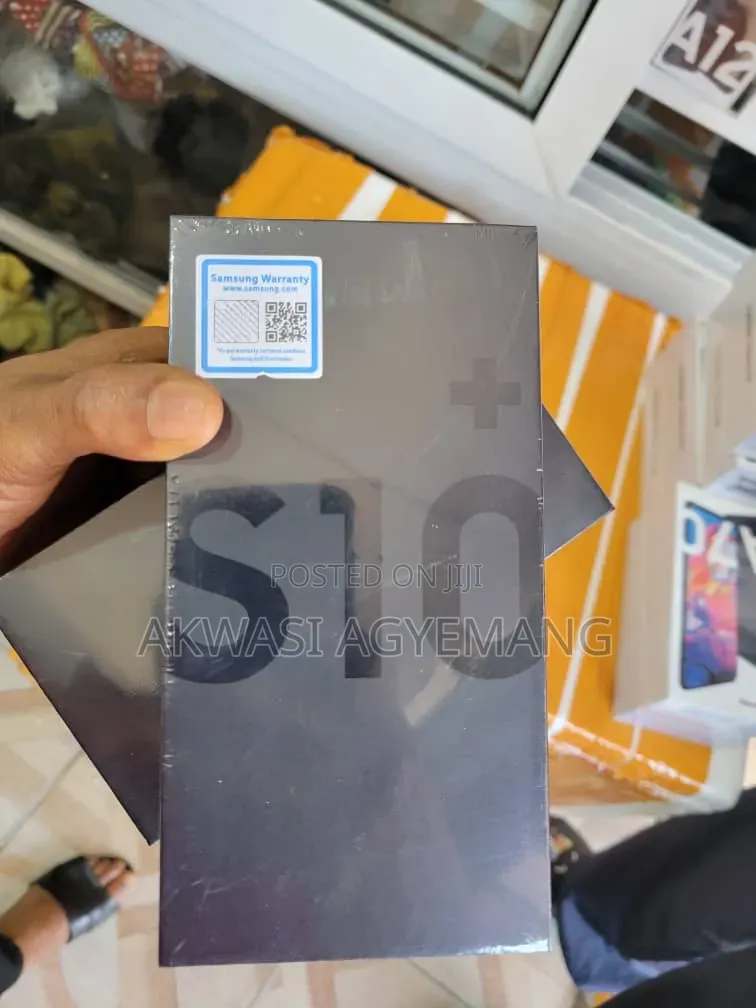 New Samsung Galaxy S10 Plus 128 GB Blue
