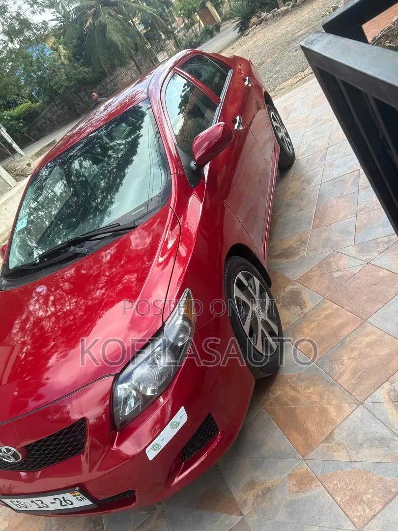Toyota Corolla 2010 Red