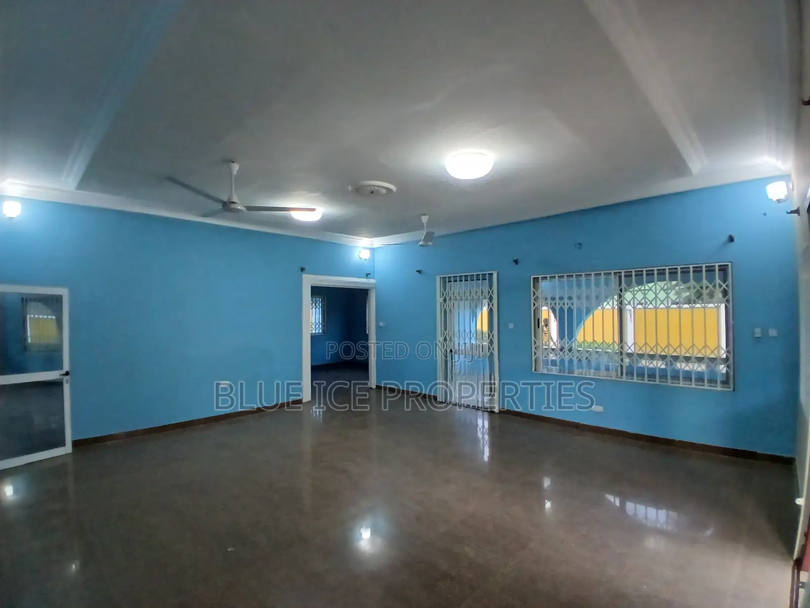 3bdrm House in Takoradi for sale