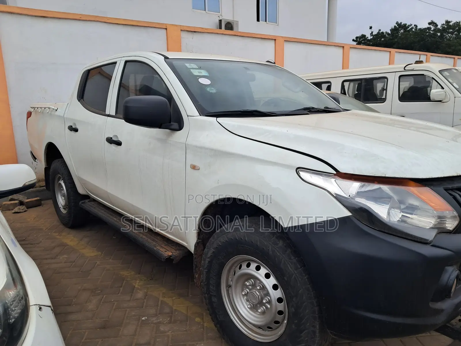 Mitsubishi L200 2017 White