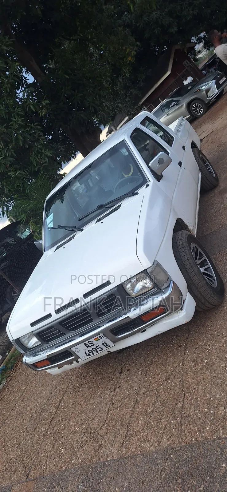 Nissan Hardbody 1999 White