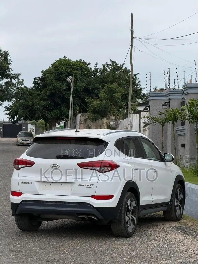 Hyundai Tucson 2017 White