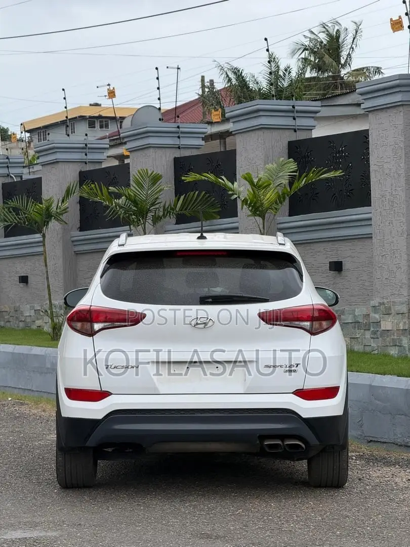 Hyundai Tucson 2017 White