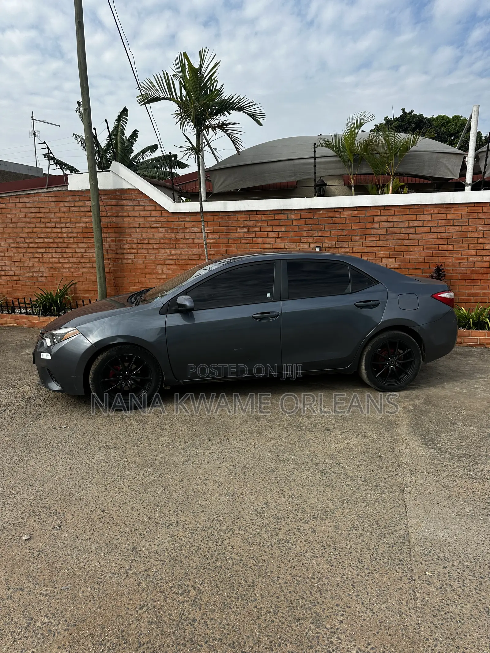 Toyota Corolla LE 4dr Sedan (1.8L 4cyl CVT) 2015 Gray