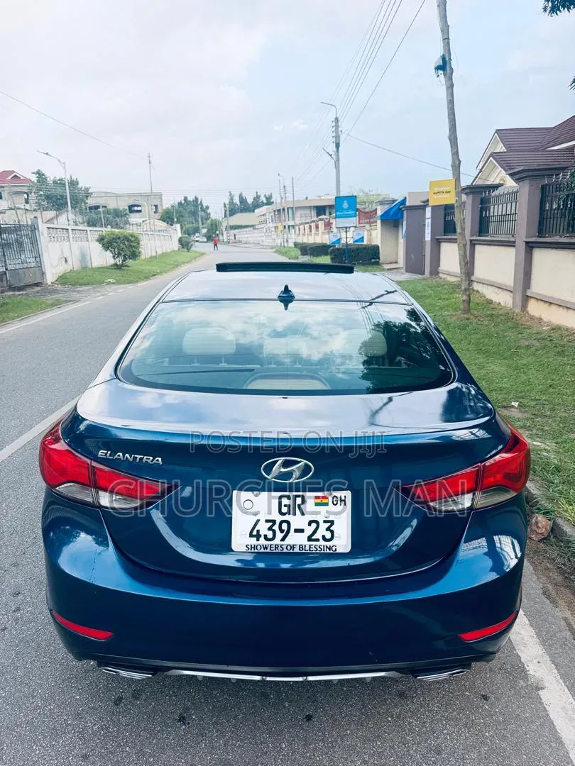 Hyundai Elantra Limited Sedan FWD (1.8L 4cyl 6A) 2016 Blue