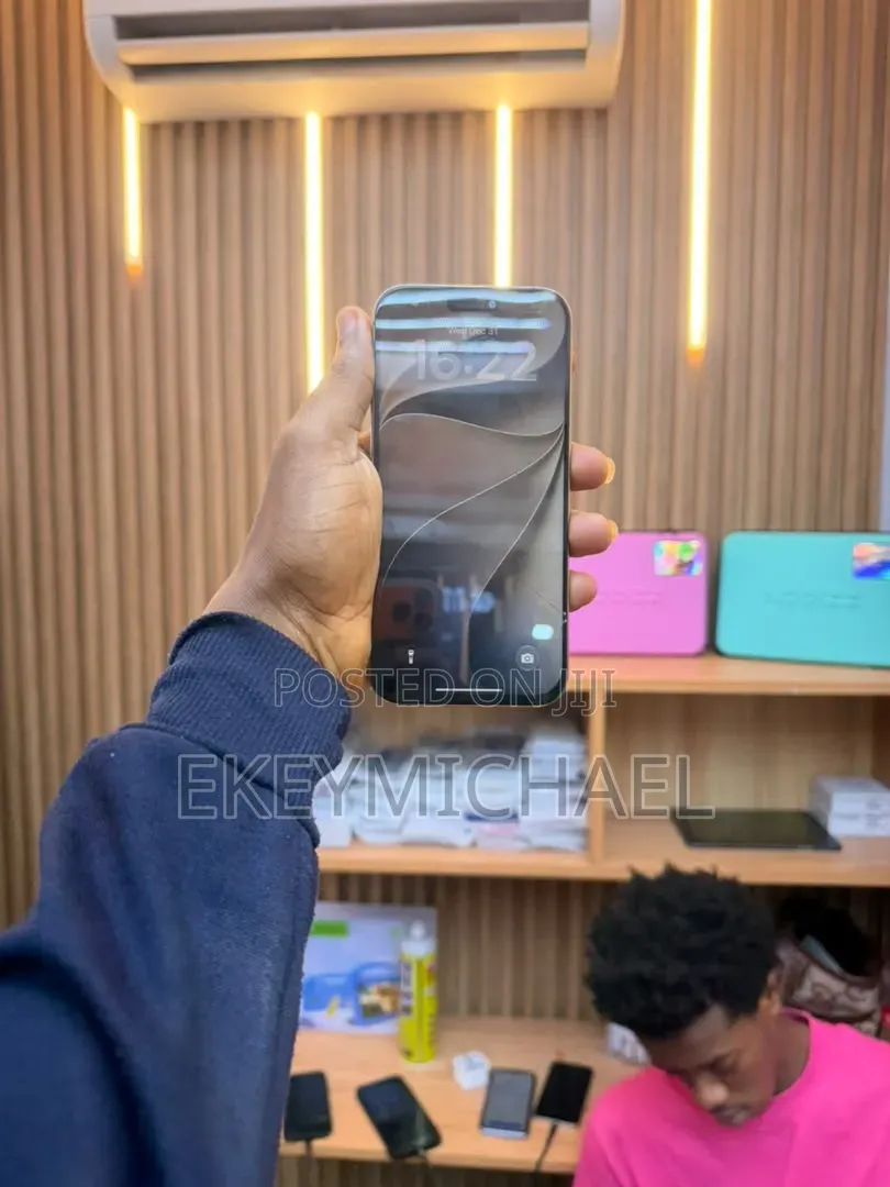 New Apple iPhone 12 Pro Max 128 GB