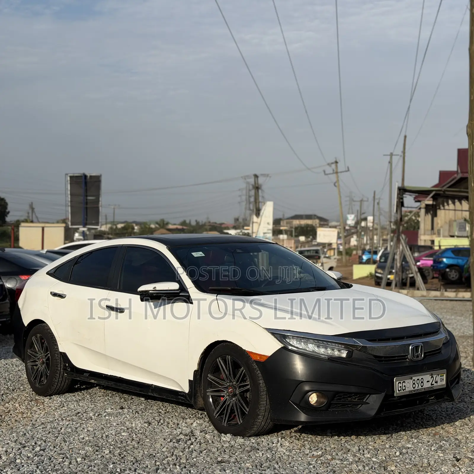 Honda Civic Touring 4dr Sedan (1.5L 4cyl) 2017 White