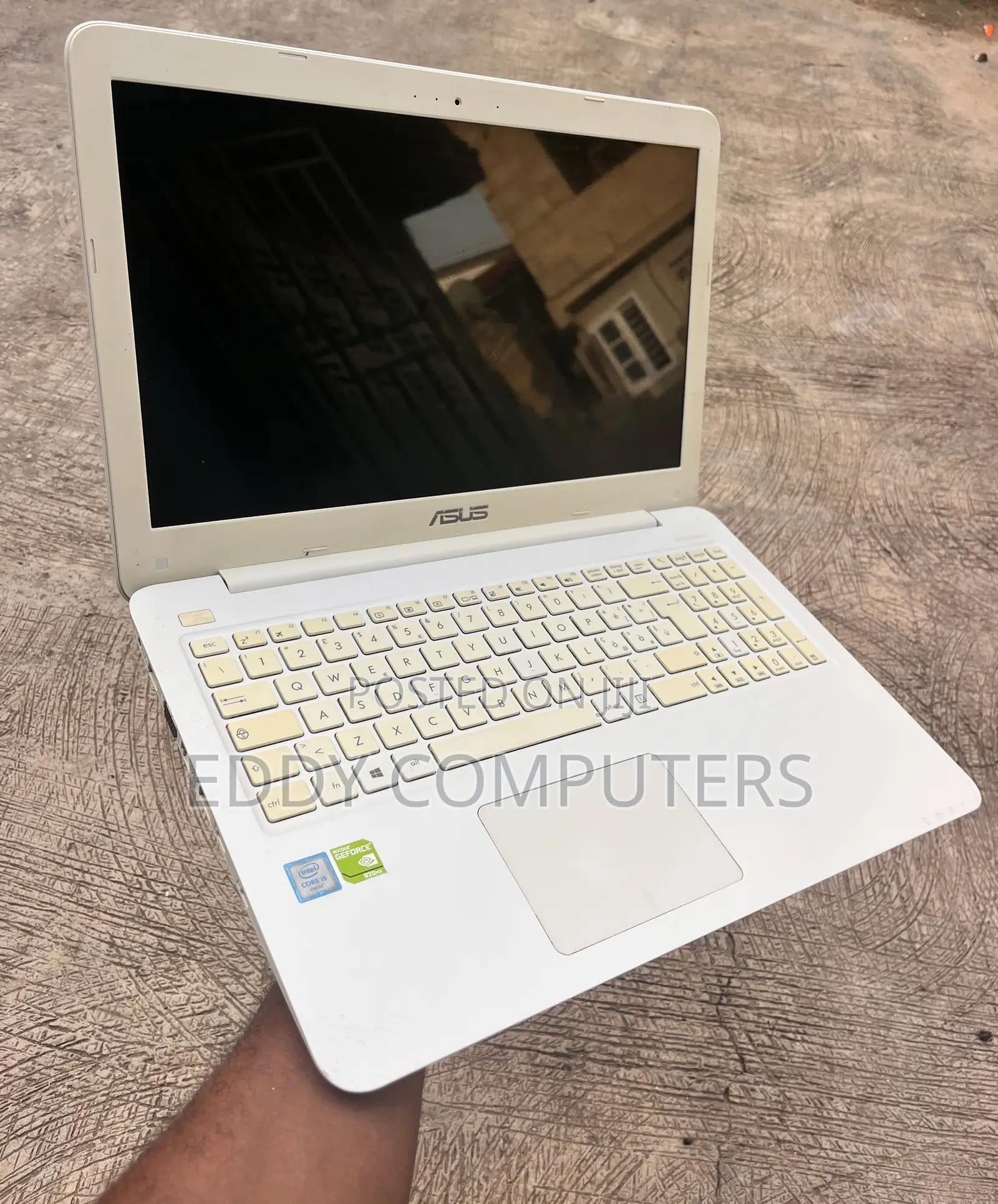 Laptop Asus 8GB Intel Core i5 HDD 1T