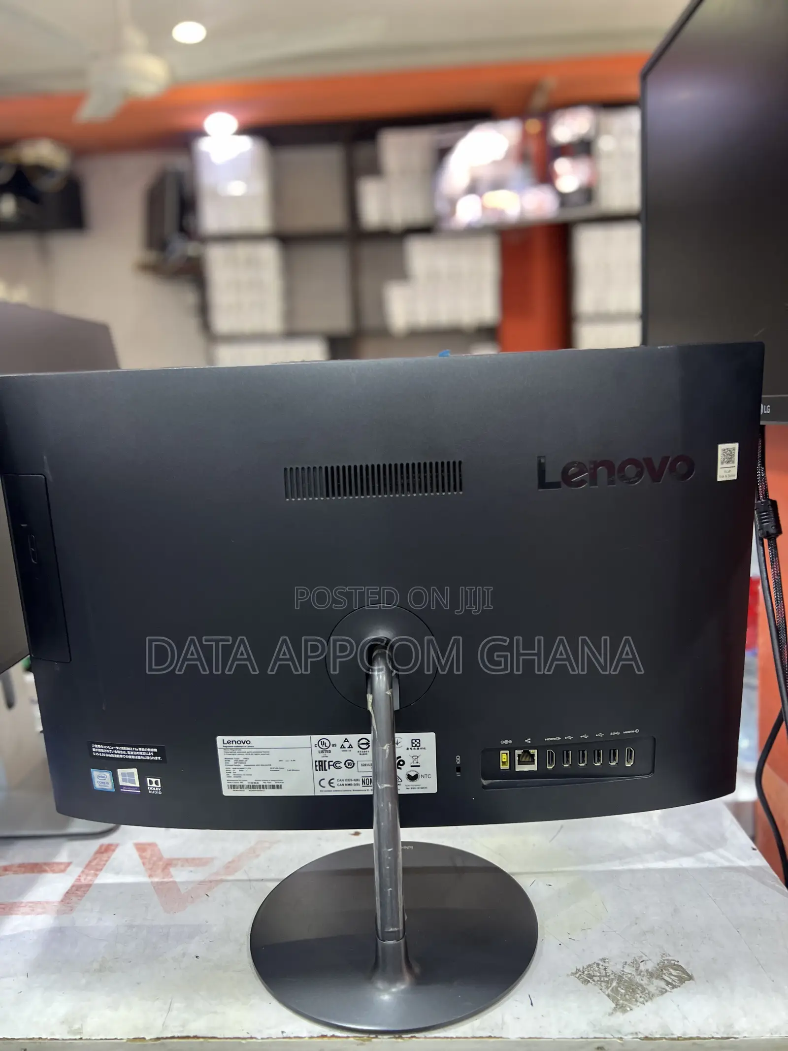 Desktop Computer Lenovo ideacentre AIO 520S 8GB Intel Core i5 HDD 1T
