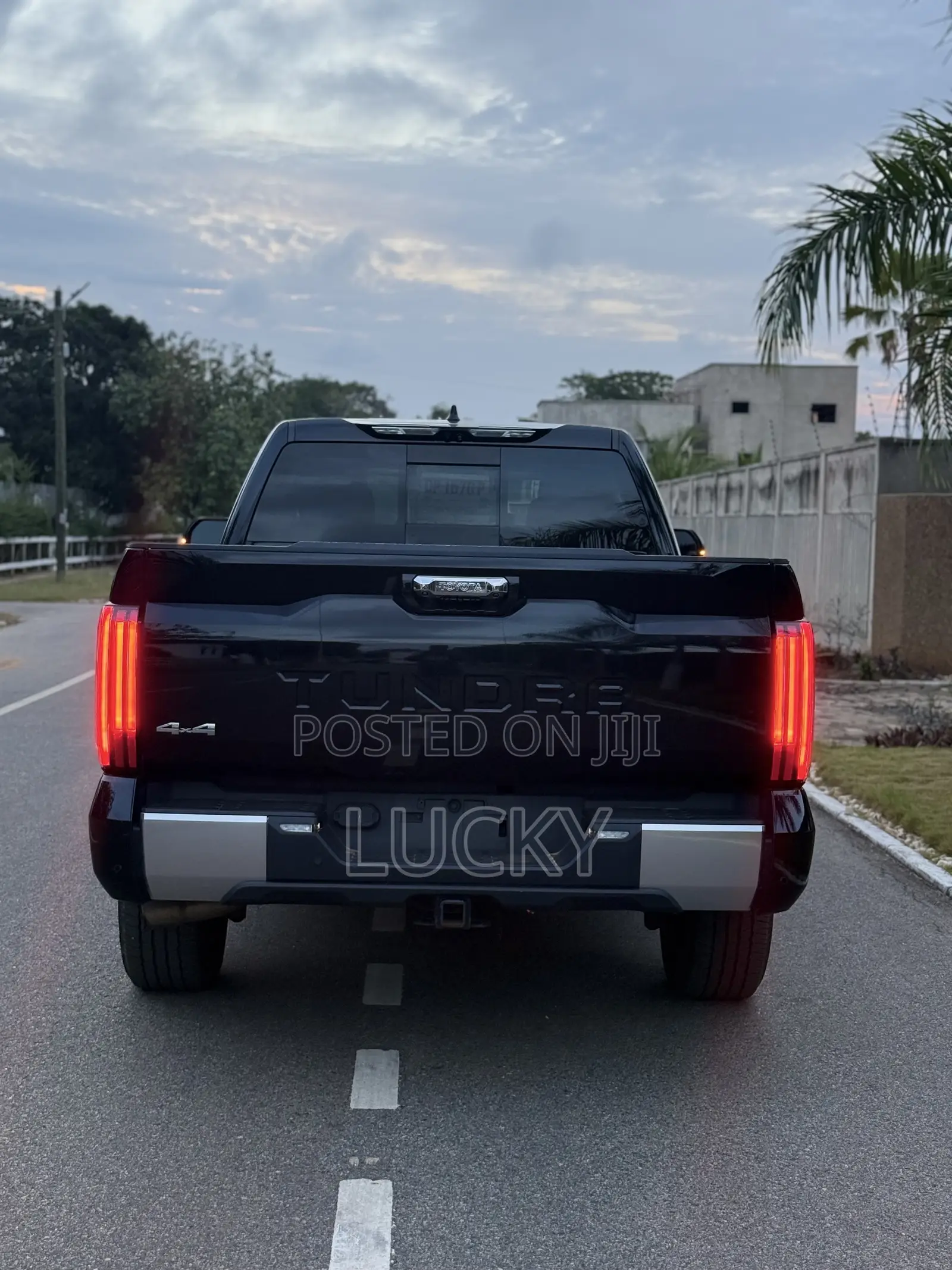 Toyota Tundra Limited CrewMax 6.5' Bed 2023 Black