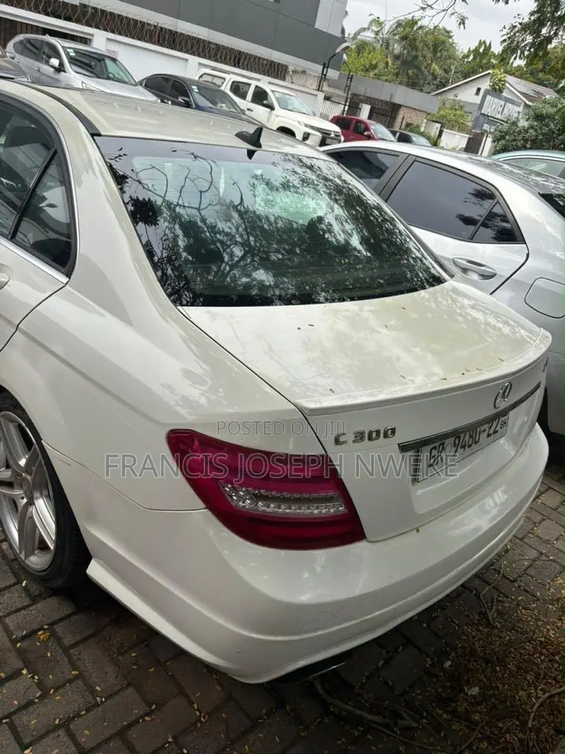 Mercedes-Benz C300 Luxury 4Matic Sedan AWD (3.5L 6cyl 7A) 2013 White