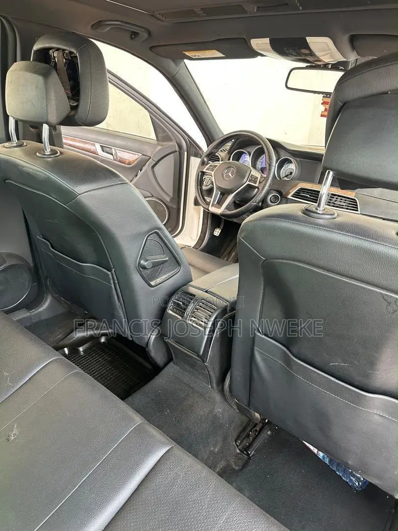 Mercedes-Benz C300 Luxury 4Matic Sedan AWD (3.5L 6cyl 7A) 2013 White