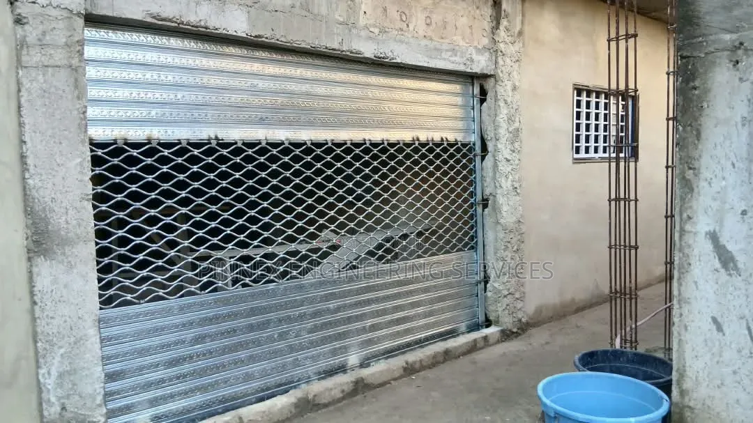 Rolling Gate